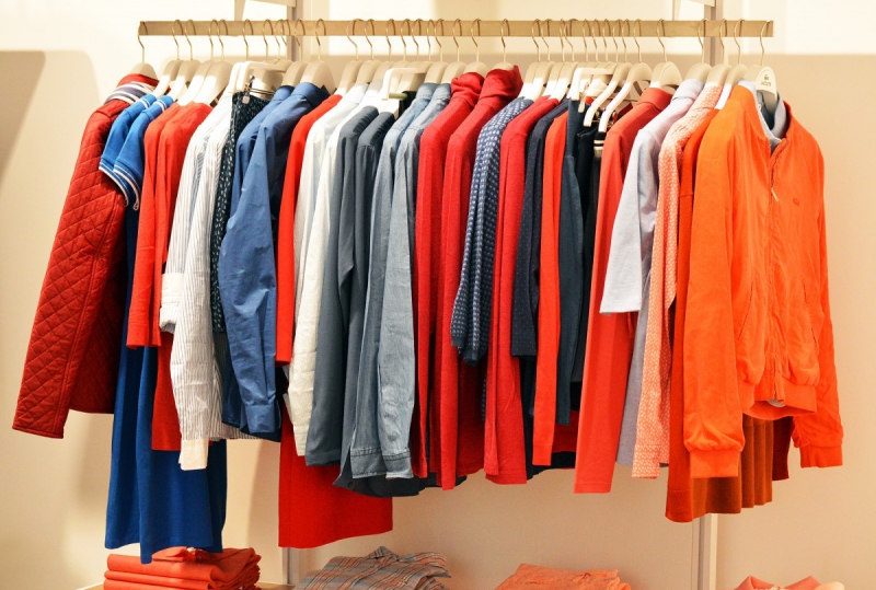 boutique-FIGANIERES-min_store_clothes_clothing_line_fashion_retail_clothing_store_shop-633917